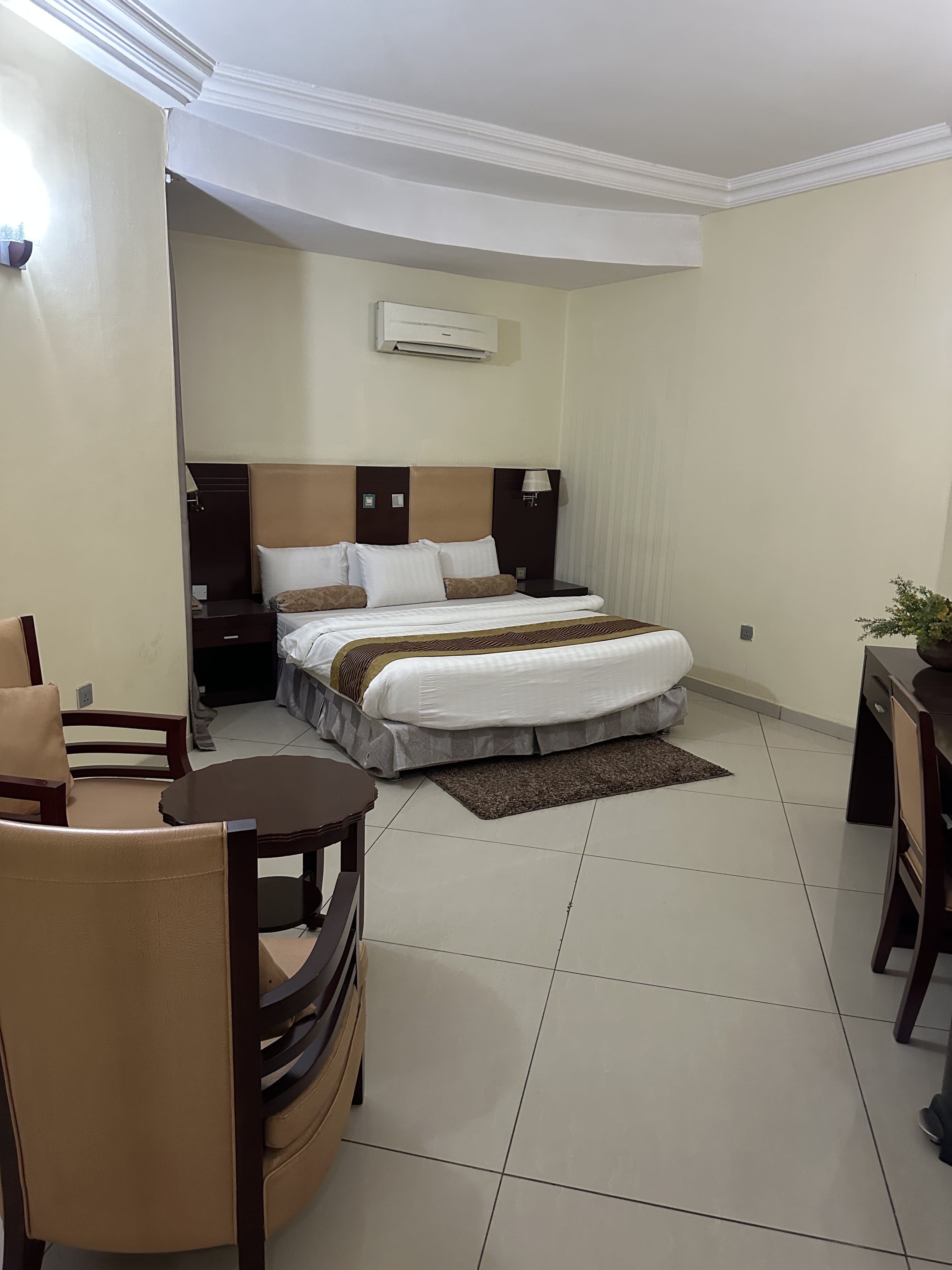 Diplomatic Room